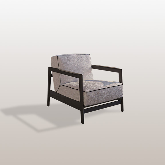 1390 Essence armchair